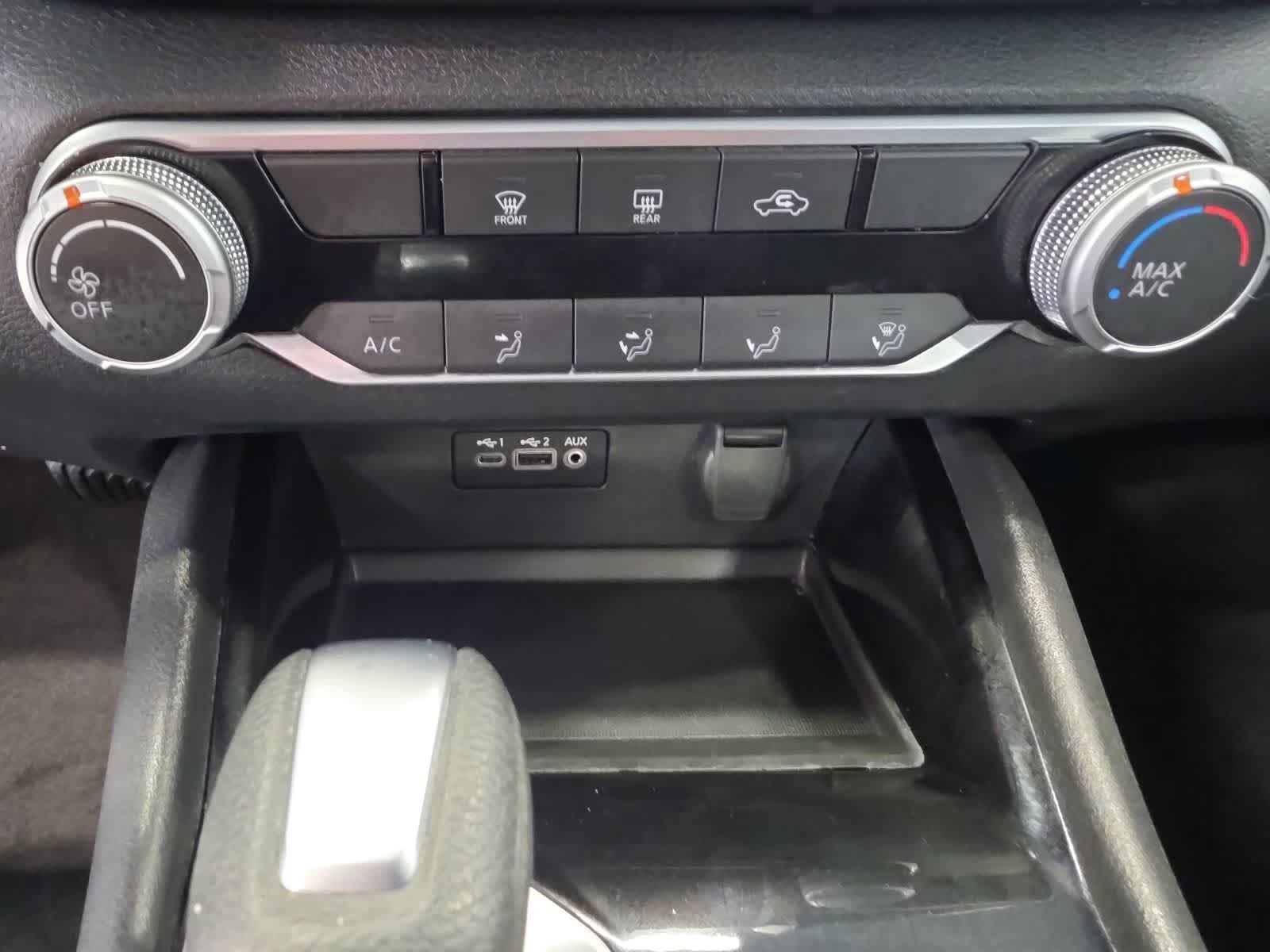 Used 2024 Nissan Altima 2.5 SV FWD image 23