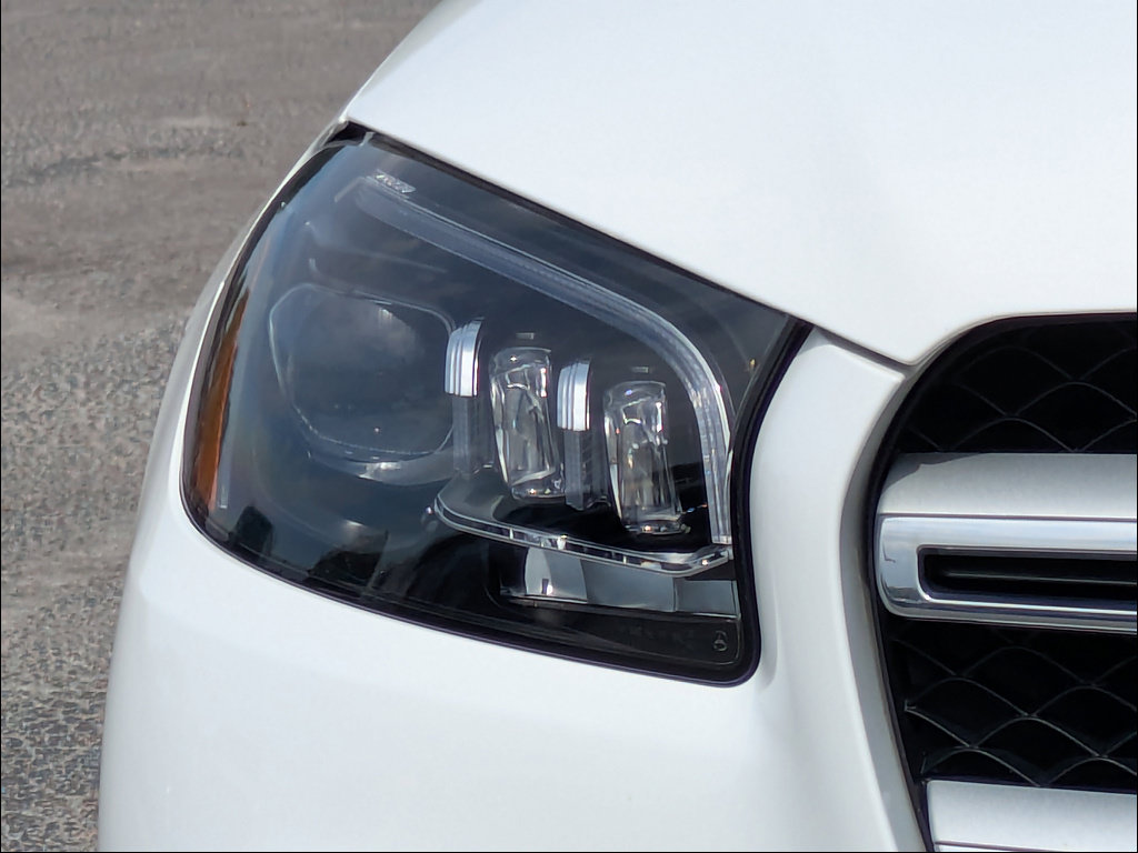 Used 2022 Mercedes-Benz GLS 450 4MATIC image 9