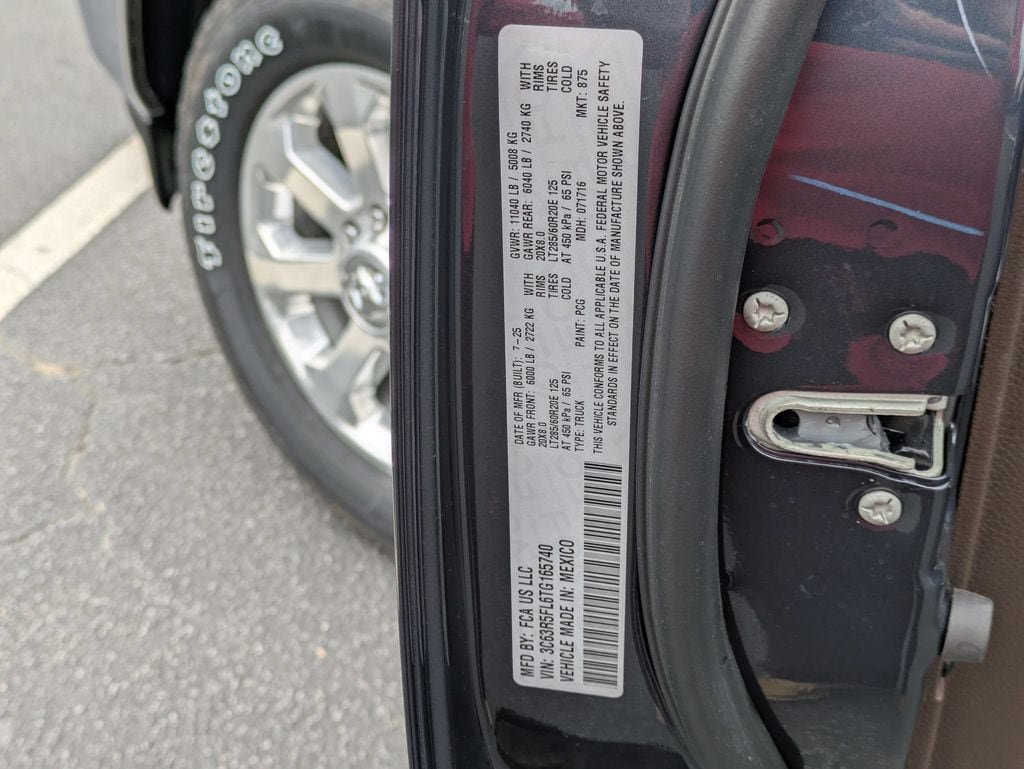 New 2026 RAM 2500 Laramie AWD/4WD image 38