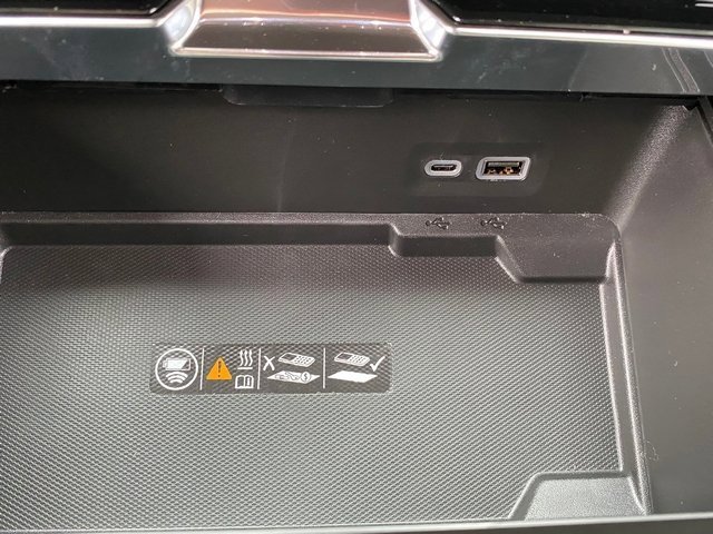 New 2026 GMC Yukon Denali w/ Advanced Technology Package image 13