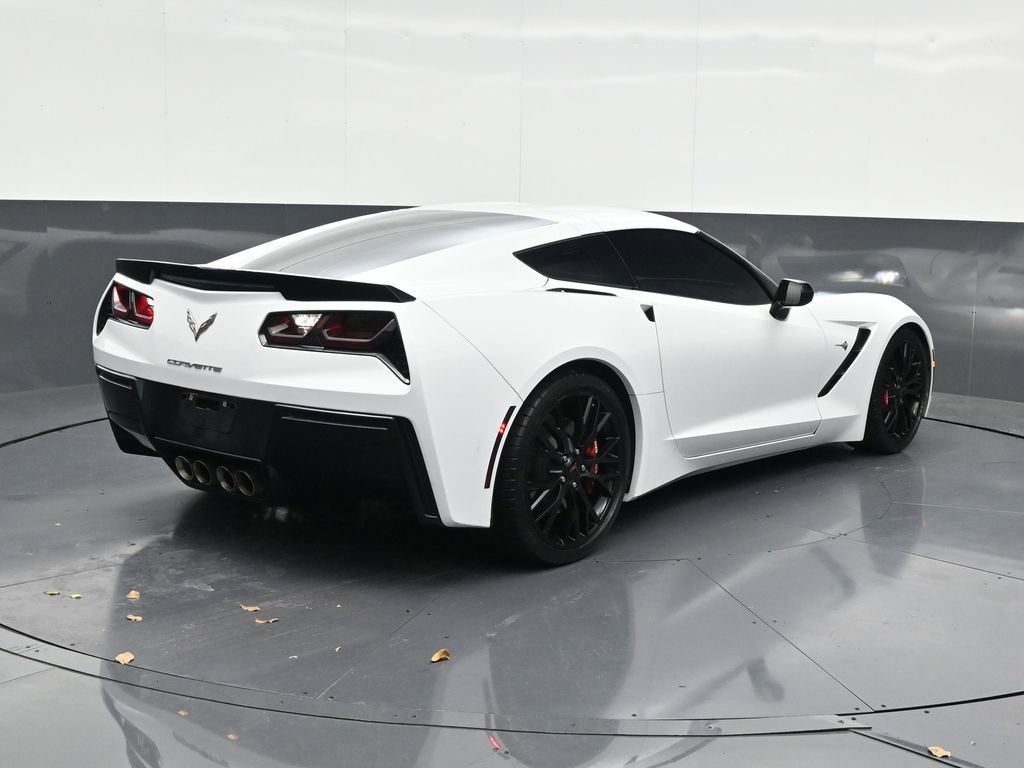 Used 2015 Chevrolet Corvette Stingray Coupe image 5