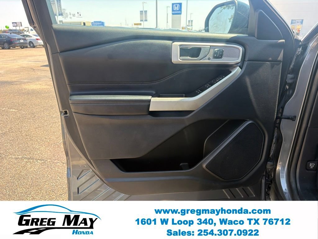 Used 2021 Ford Explorer Limited w/ Equipment Group 301A RWD image 10