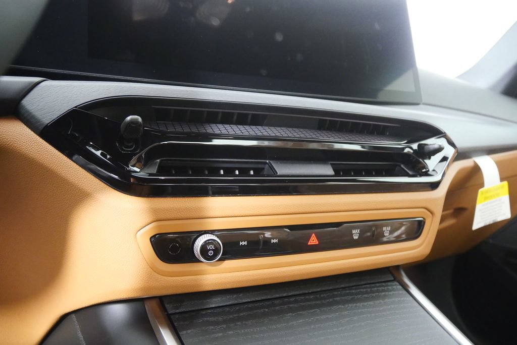 Used 2026 BMW 330i Sedan w/ Premium Package RWD image 20