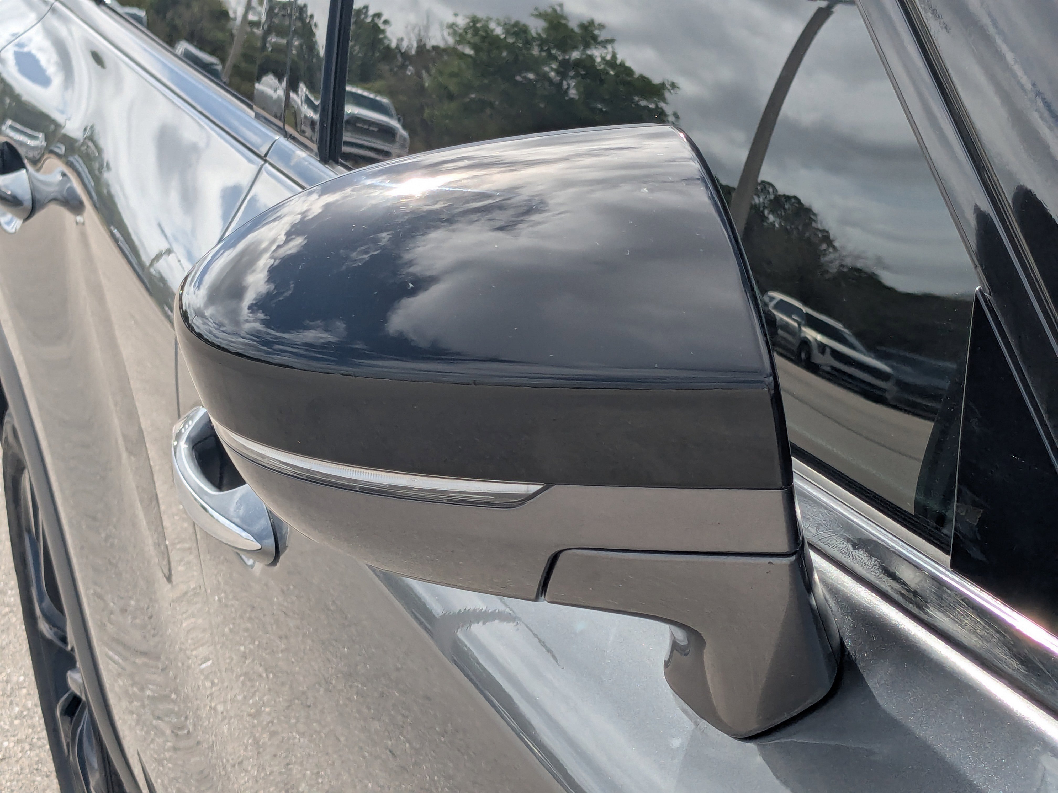 Used 2023 INFINITI QX60 Luxe w/ Cargo Package image 13