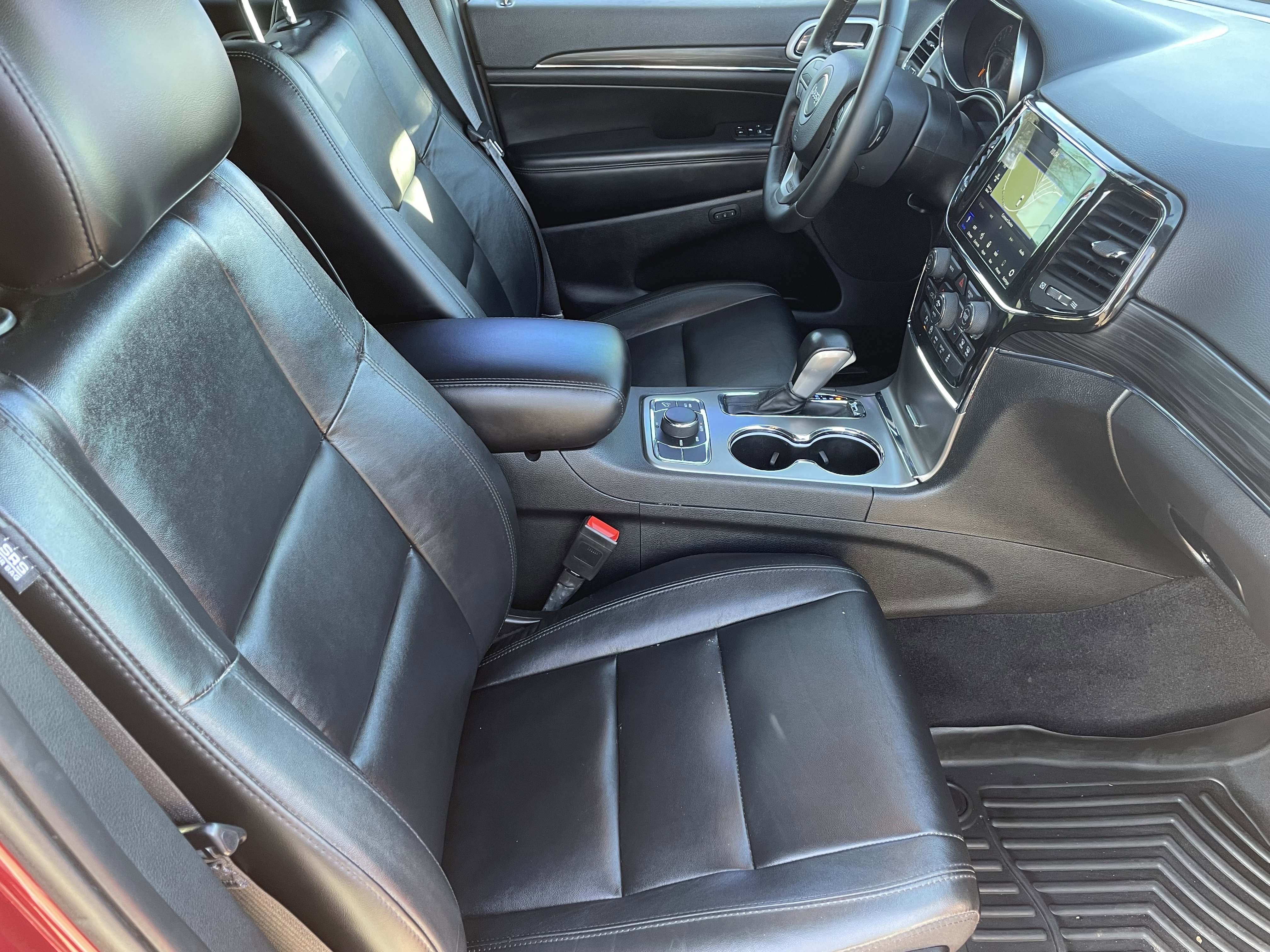 Used 2022 Jeep Grand Cherokee Limited image 11