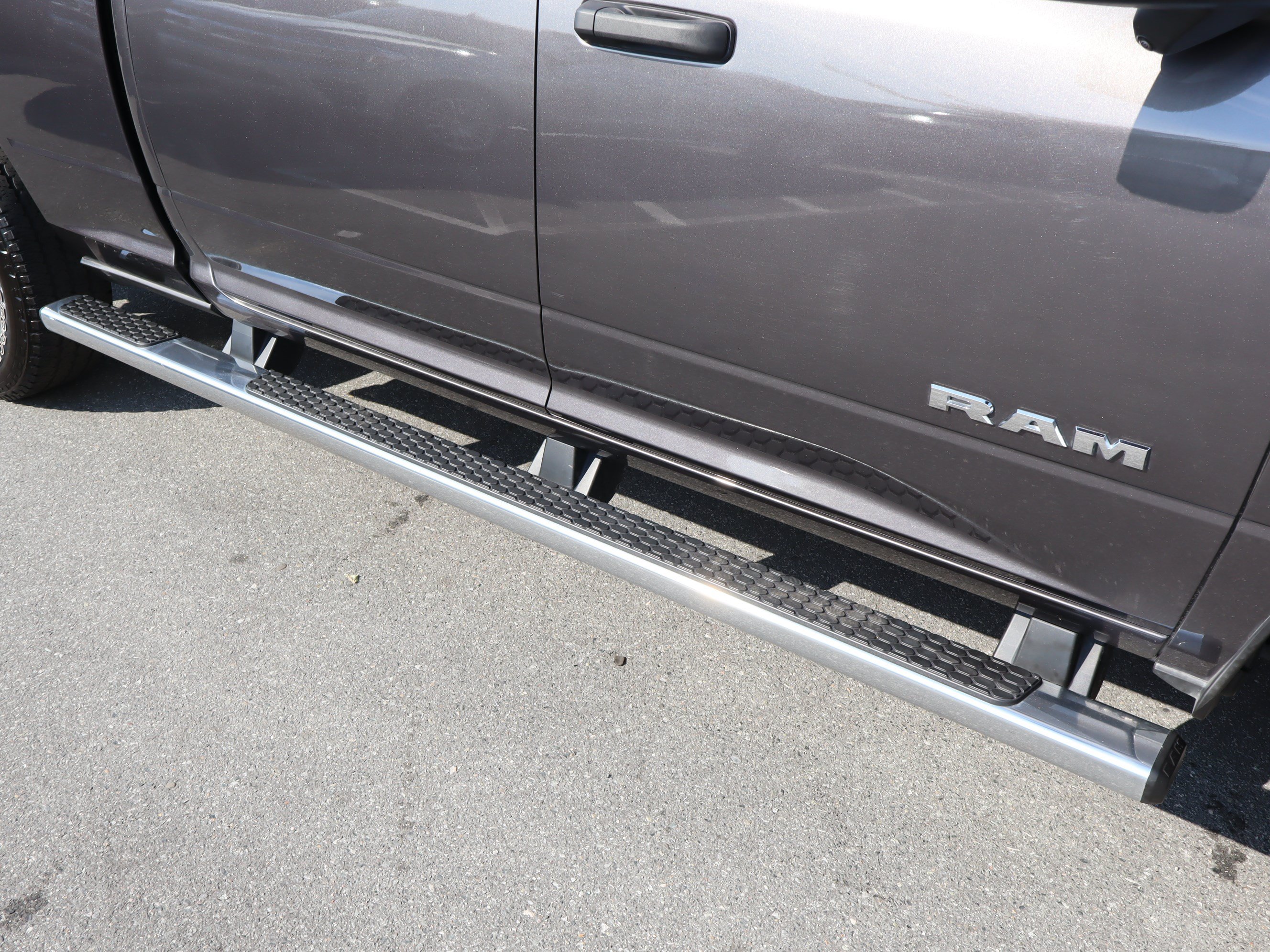 Used 2025 RAM 3500 Big Horn AWD/4WD image 14