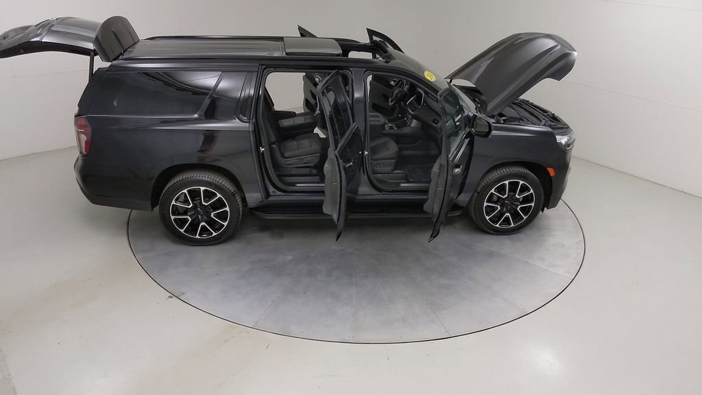 Used 2024 Chevrolet Suburban RST w/ Luxury Package AWD/4WD image 51