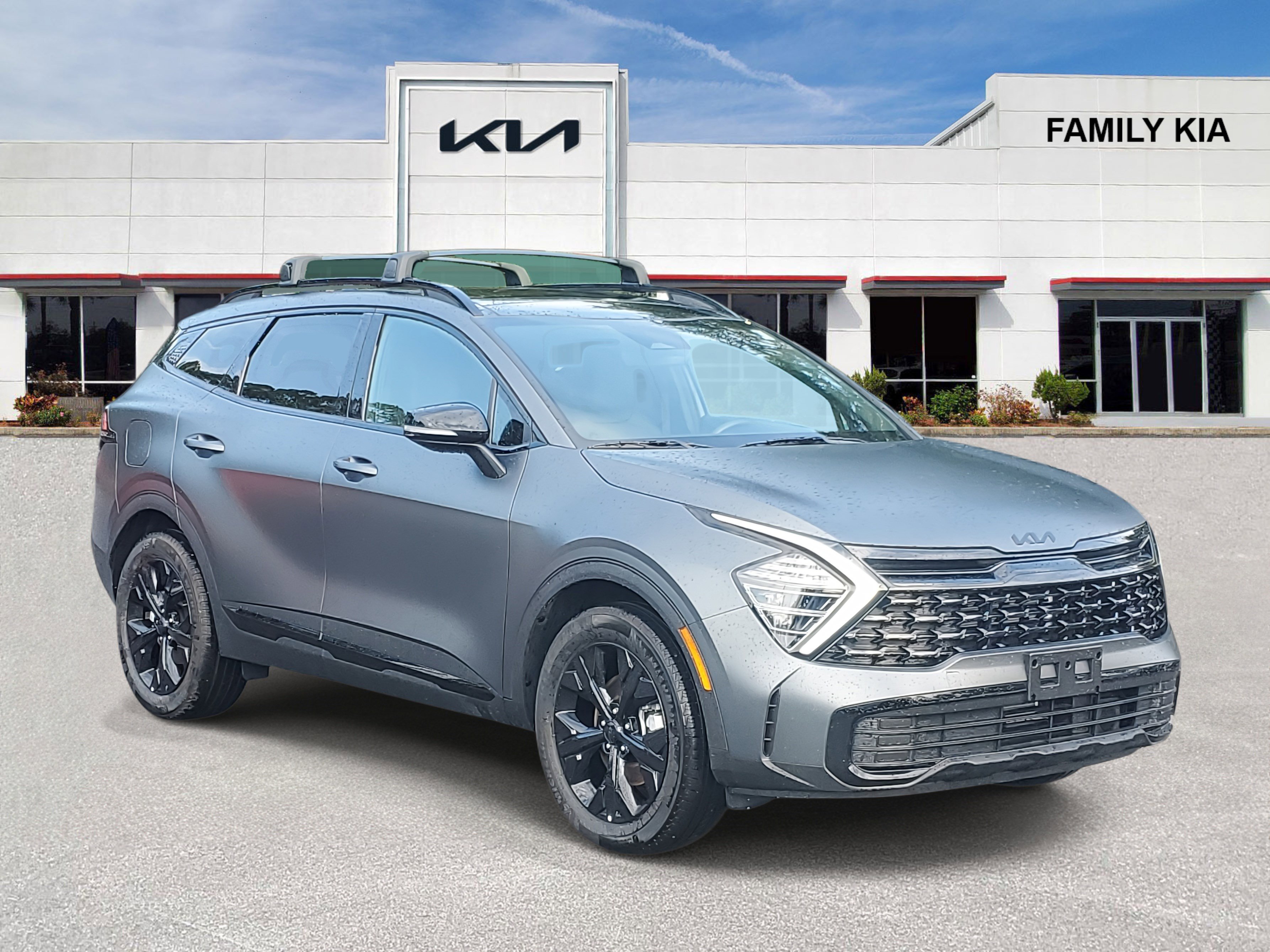 Certified 2025 Kia Sportage X-Line image 1