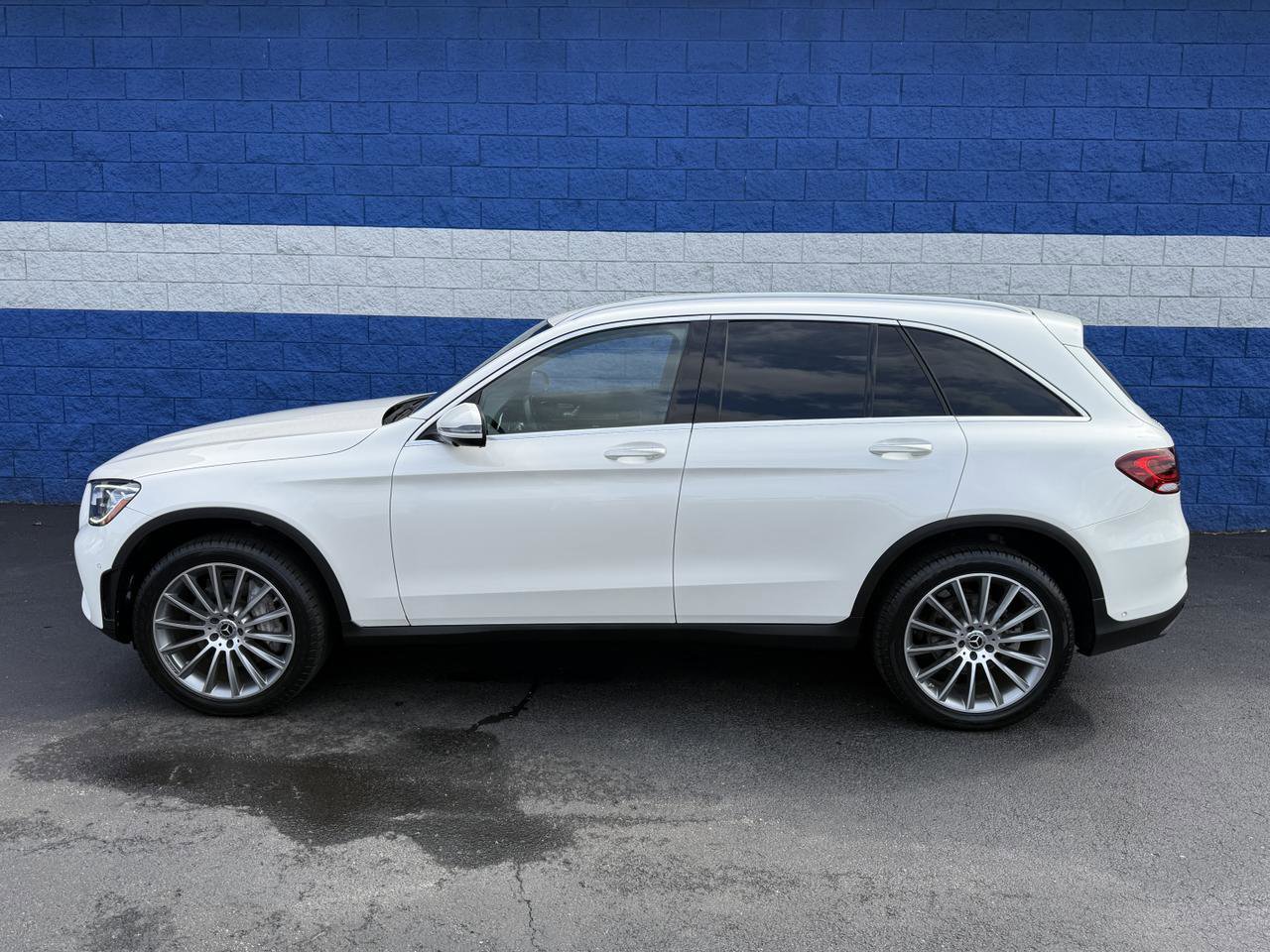 Used 2022 Mercedes-Benz GLC 300 4MATIC image 17