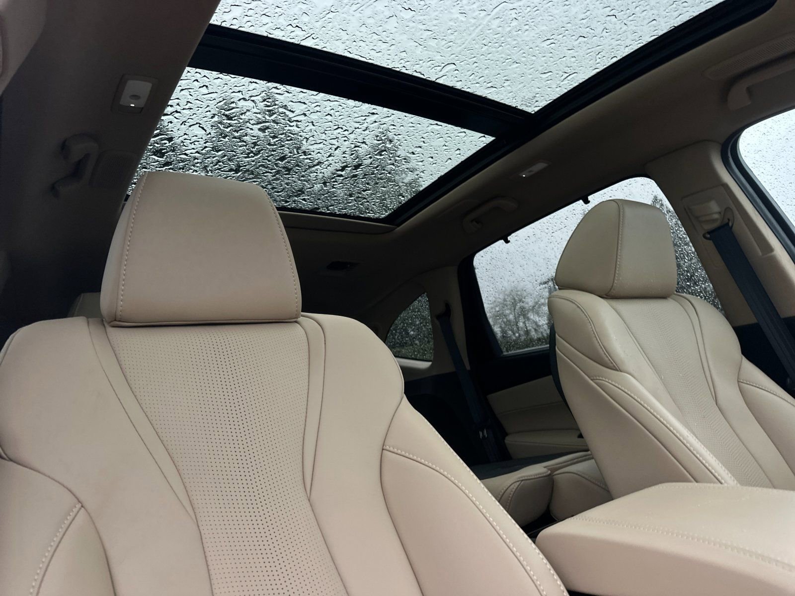 Used 2025 Acura MDX w/ Technology Package image 16