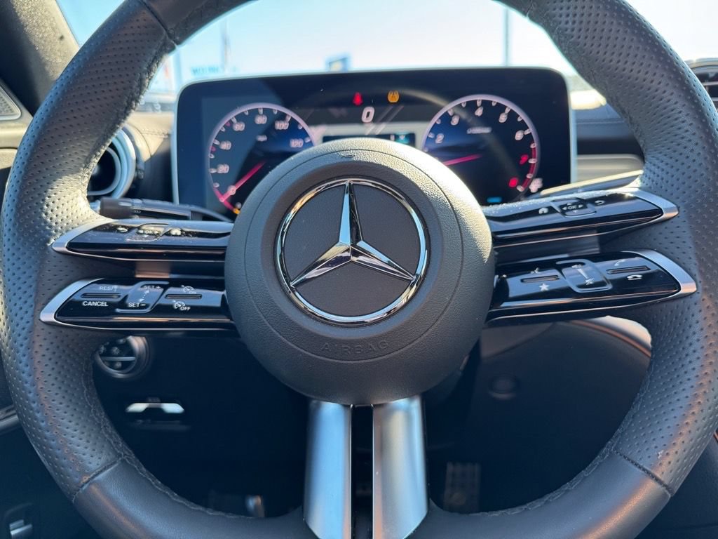 Used 2025 Mercedes-Benz C 300 Sedan image 16