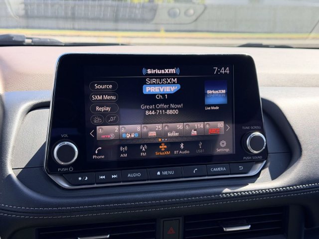 Used 2023 Nissan Rogue SV AWD/4WD image 19