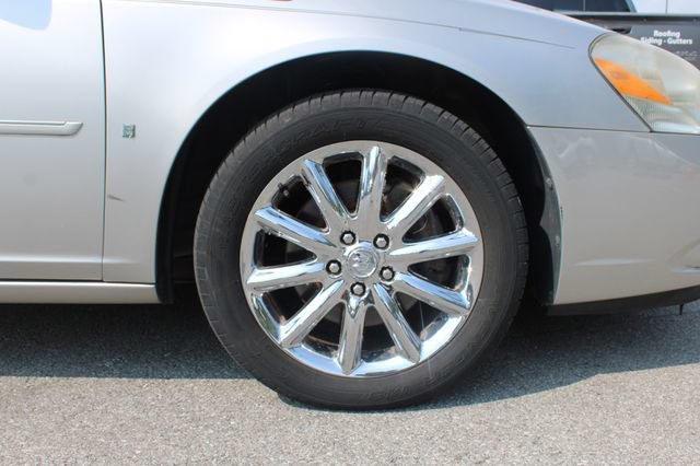 Used 2007 Buick Lucerne CXS w/ Driver Confidence Package FWD image 35