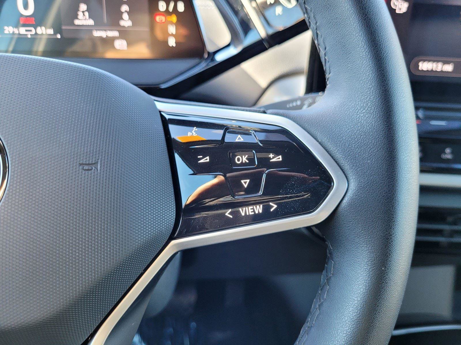 Certified 2023 Volkswagen ID.4 Pro S image 32