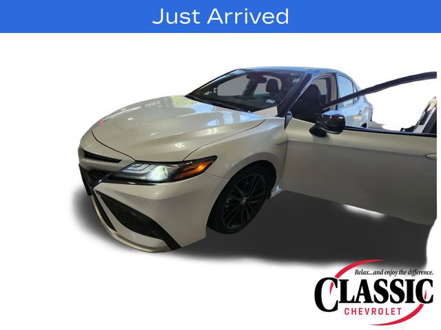 Used 2023 Toyota Camry XSE w/ Navigation Package FWD image 4