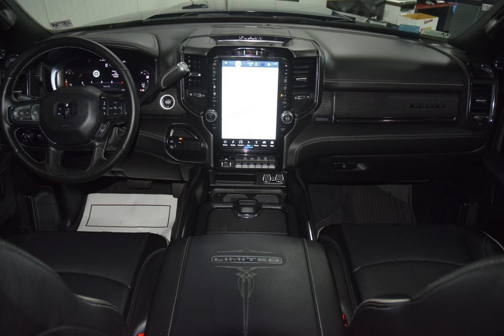 Used 2024 RAM 5500 4x4 Crew Cab image 20