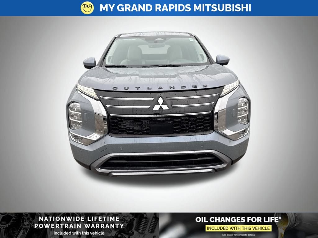 New 2026 Mitsubishi Outlander SE AWD/4WD image 2