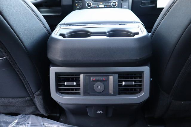 New 2026 Ford F250 Lariat w/ Chrome Package image 38