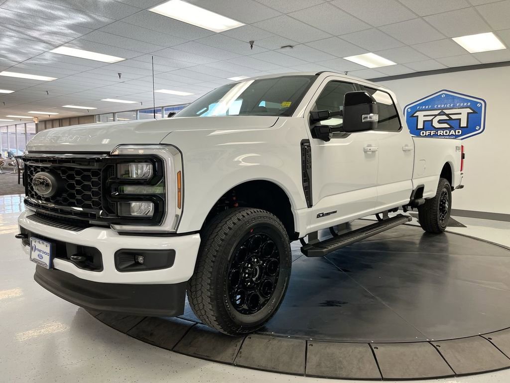 New 2026 Ford F350 4x4 Crew Cab Super Duty image 4