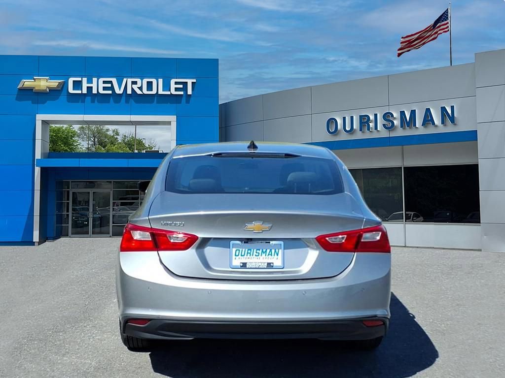 Used 2024 Chevrolet Malibu LS image 4