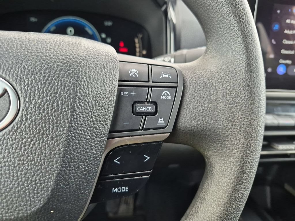 Used 2025 Toyota Camry LE FWD image 21
