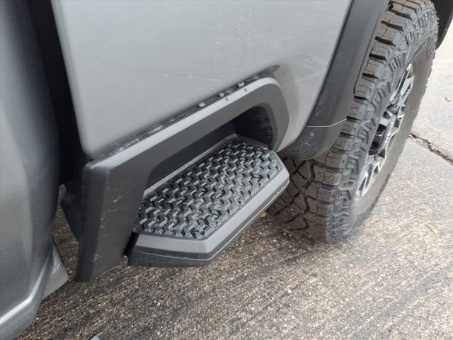 New 2026 GMC Sierra 2500 AT4X image 19