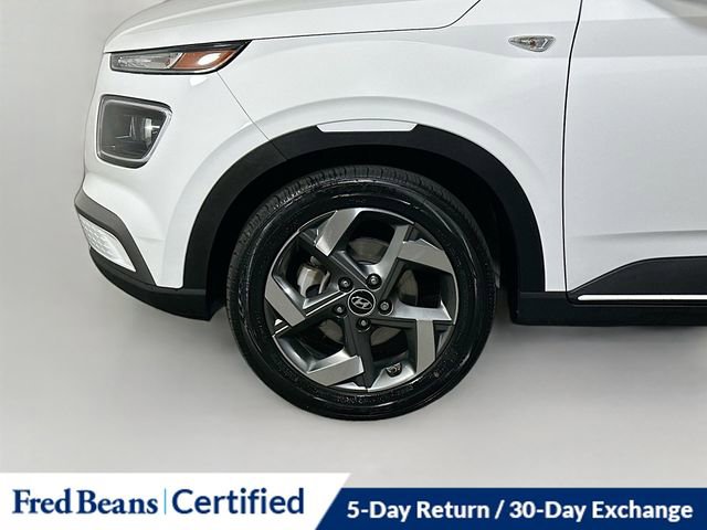 Certified 2024 Hyundai Venue Limited FWD image 32