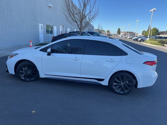 Used 2025 Toyota Corolla SE image 8