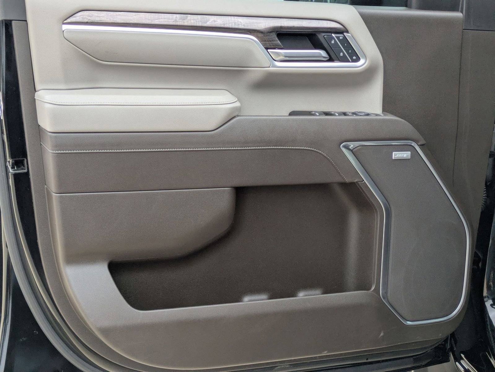 Used 2025 Chevrolet Silverado 2500 LTZ w/ LTZ Premium Texas Edition image 11