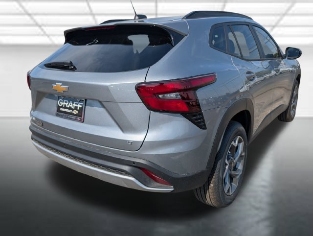 New 2026 Chevrolet Trax LT w/ Sunroof Package FWD image 29