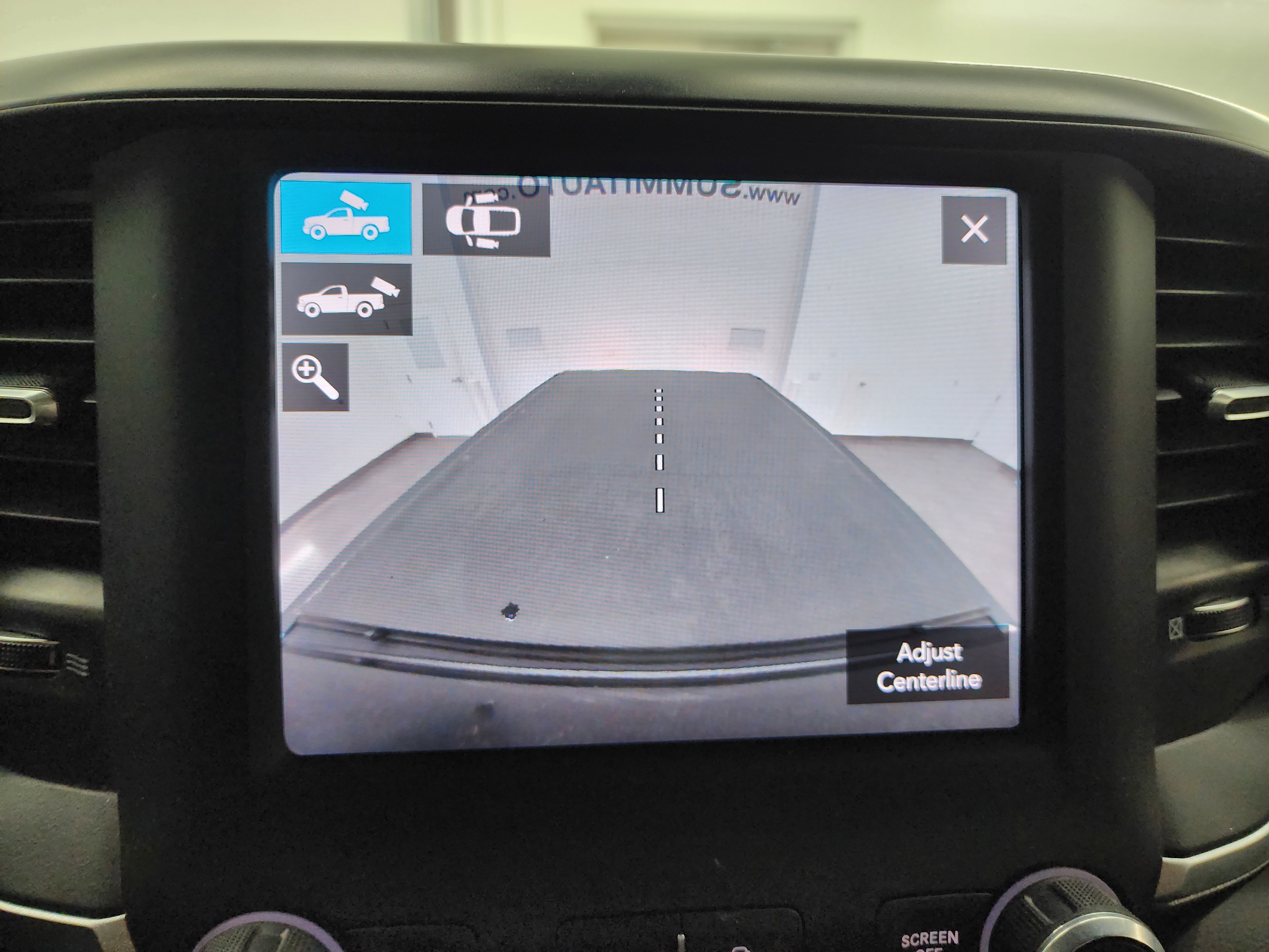 Used 2020 RAM 2500 Big Horn w/ Night Edition image 15