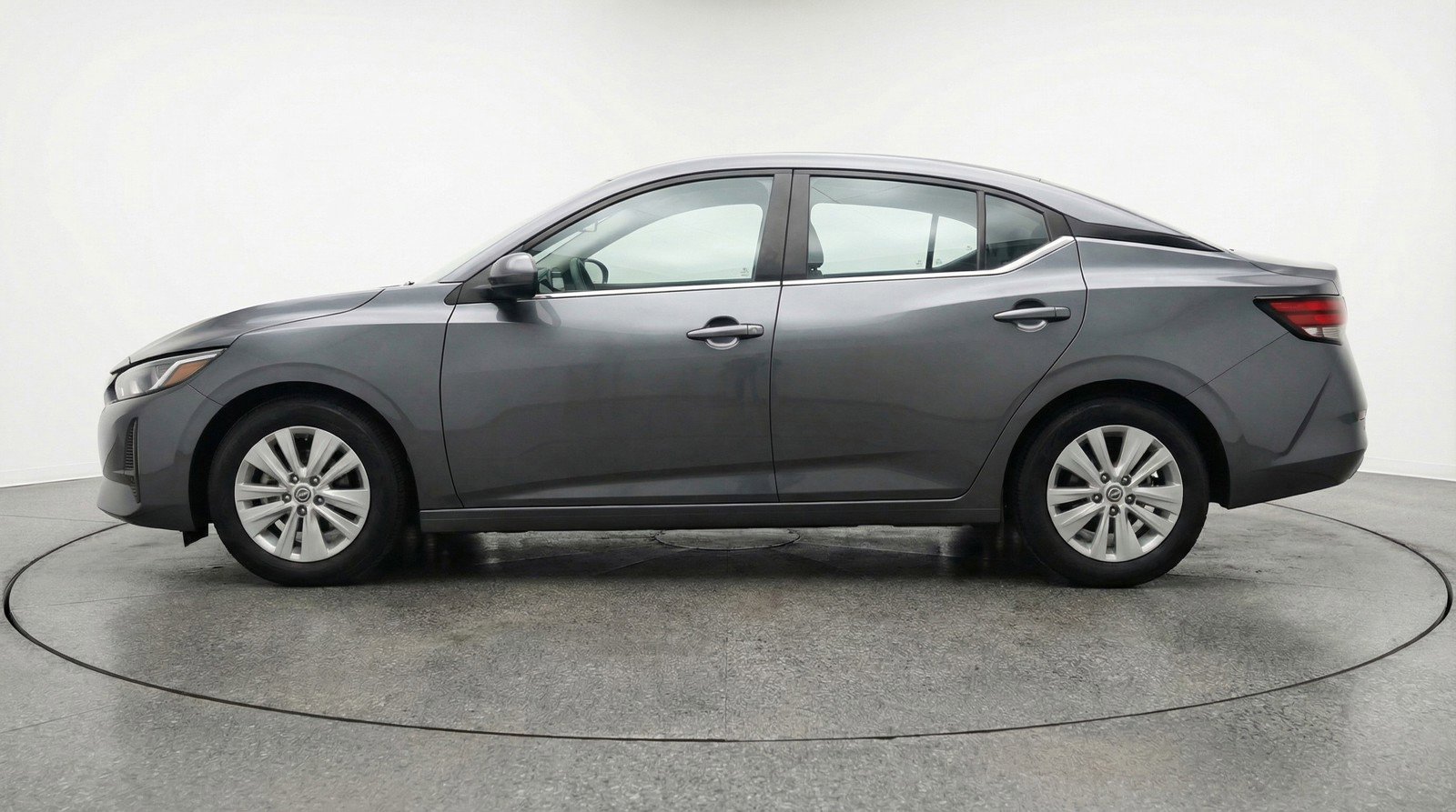 Used 2025 Nissan Sentra S FWD image 5