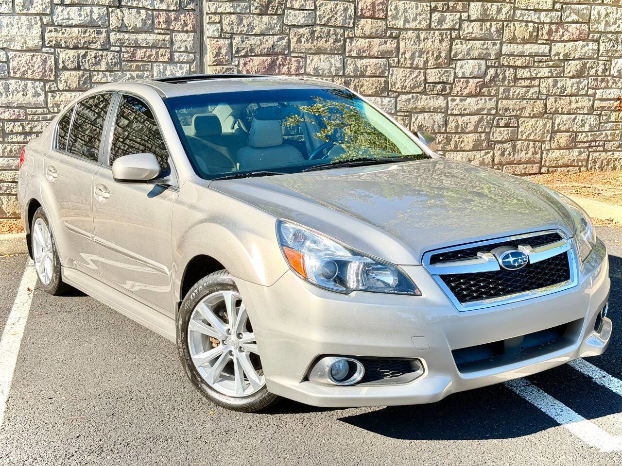 Used 2014 Subaru Legacy 2.5i Limited w/ Moonroof Package image 3