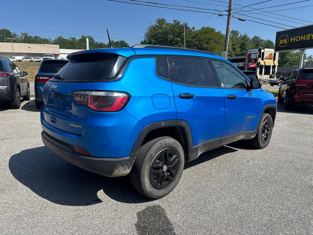Used 2018 Jeep Compass Sport w/ Cold Weather Group AWD/4WD image 6