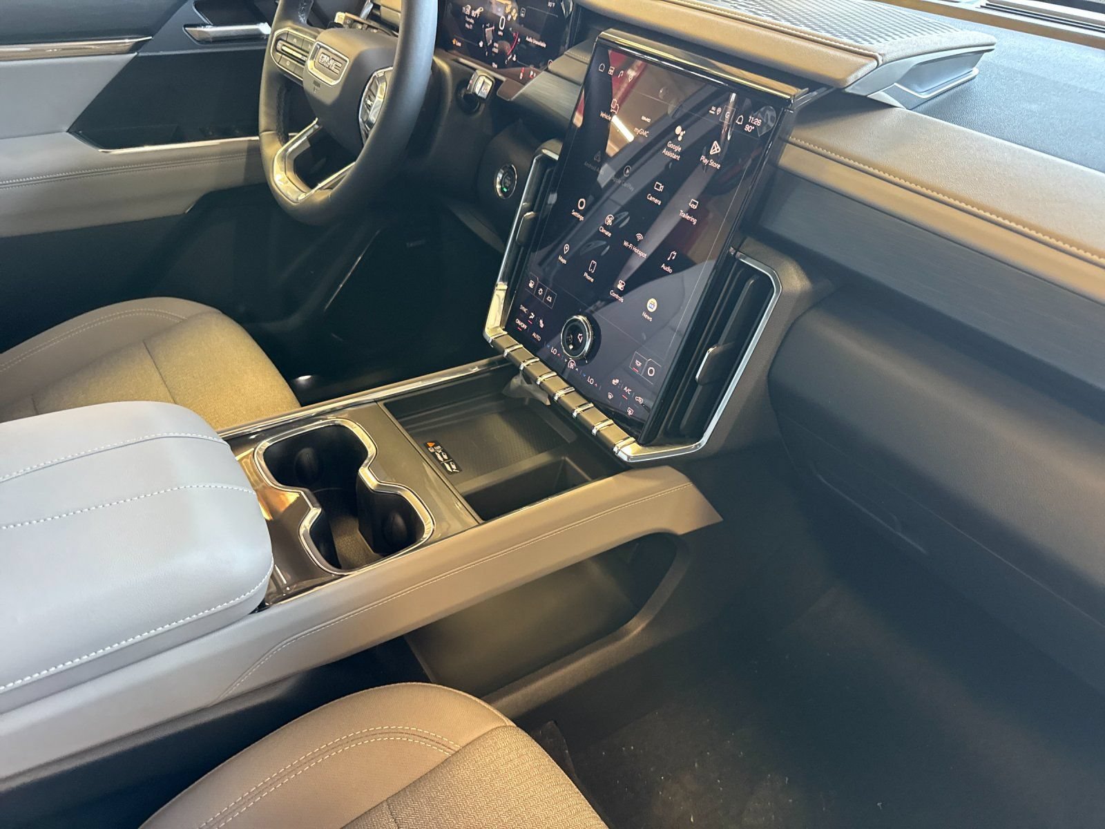 New 2026 GMC Acadia Elevation w/ LPO, All-Weather Package FWD image 17