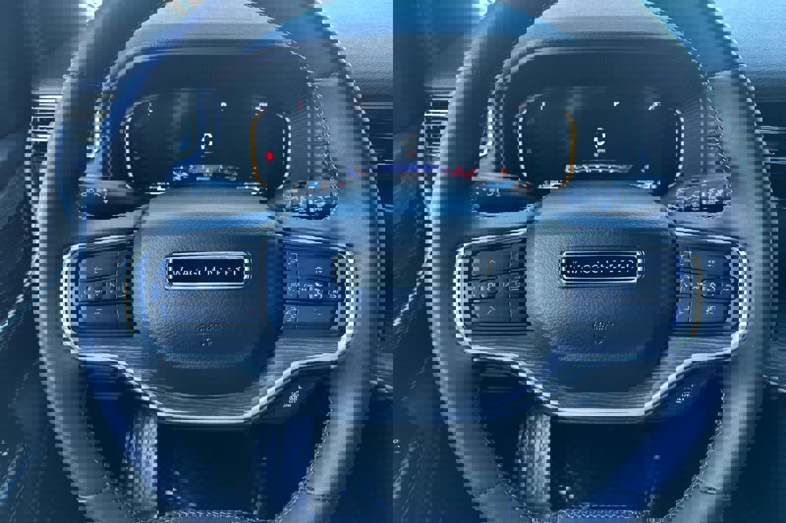 Used 2023 Jeep Wagoneer L Series III w/ Preferred Equipment Group image 27