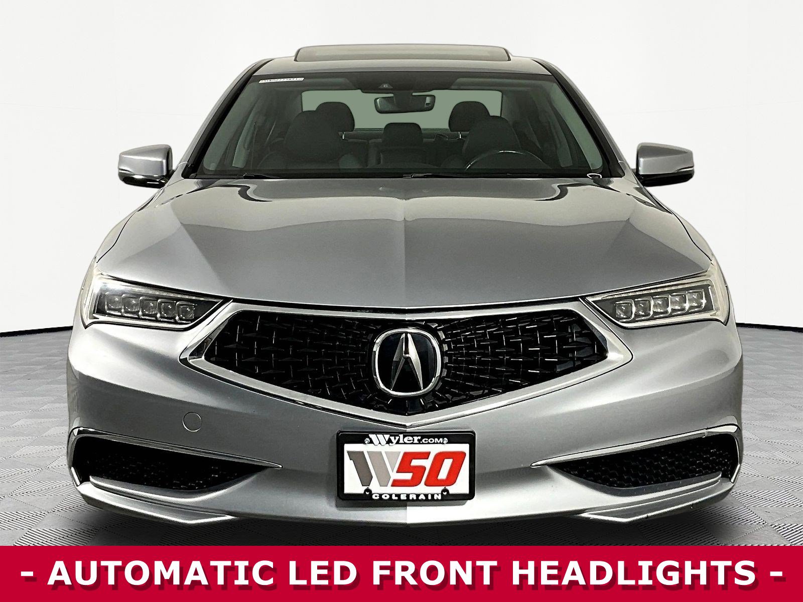 Used 2018 Acura TLX FWD image 2