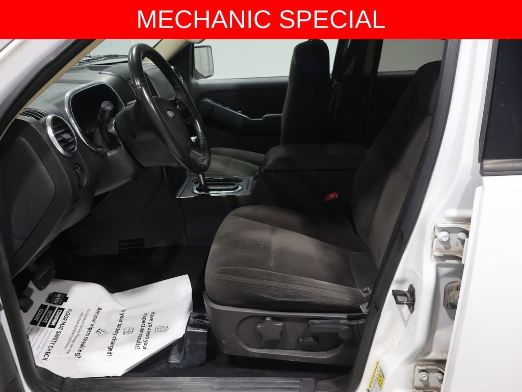 Used 2010 Ford Explorer XLT image 8