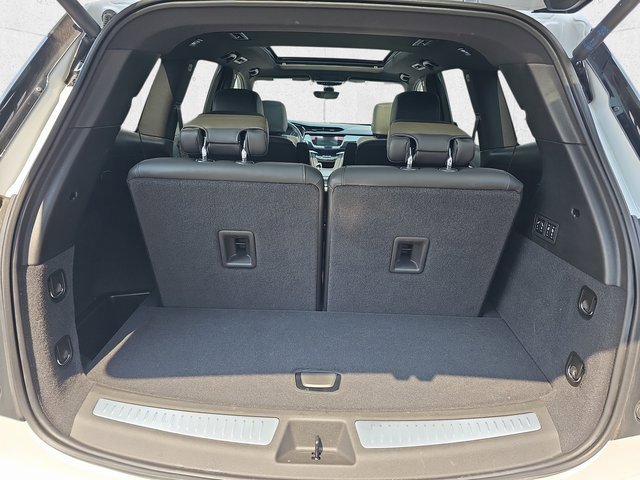 Used 2025 Cadillac XT6 Sport w/ Technology Package image 13