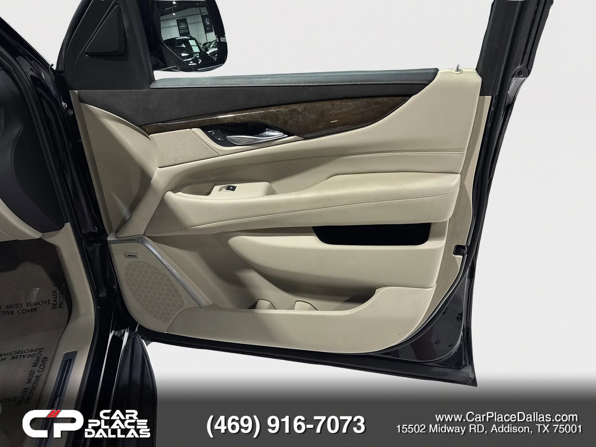 Used 2019 Cadillac Escalade Luxury RWD image 24
