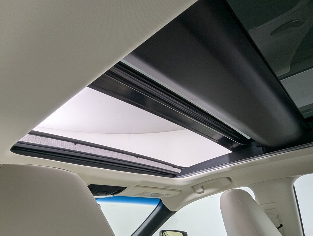 Used 2024 Lexus ES 350 Luxury w/ Technology Package image 25