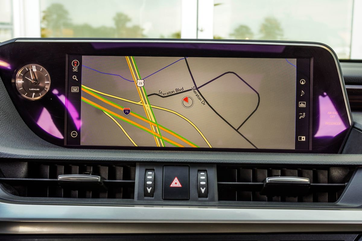 Used 2020 Lexus ES 350 Ultra Luxury w/ Accessory Package 2 image 24