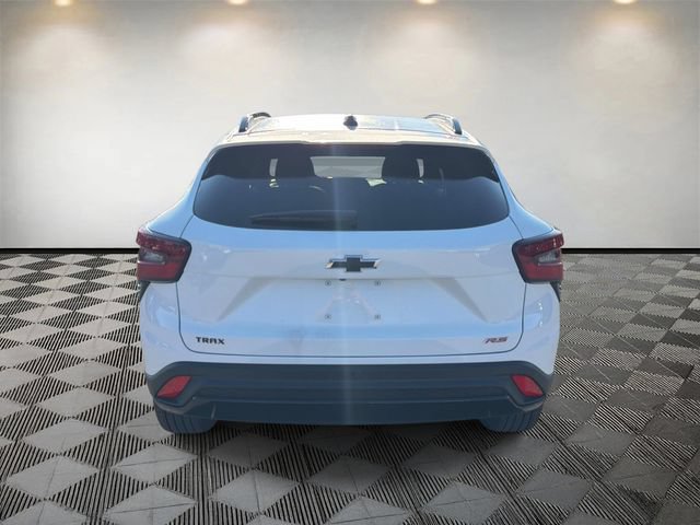 New 2026 Chevrolet Trax RS w/ Sunroof Package FWD image 6