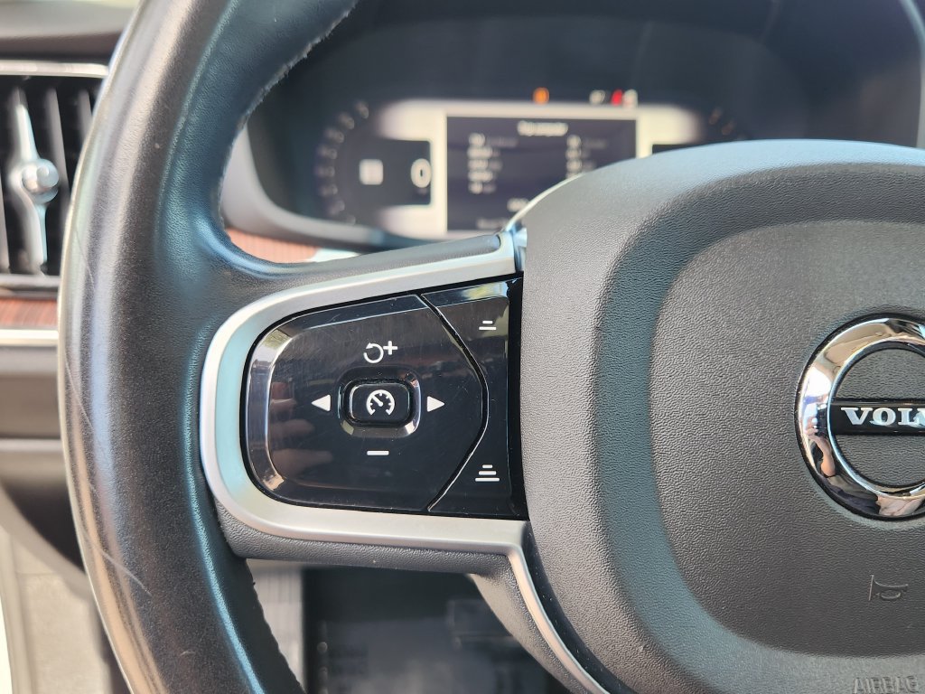 Used 2024 Volvo S60 B5 Plus AWD/4WD image 17