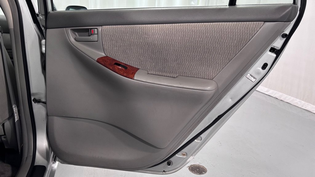 Used 2007 Toyota Corolla LE w/ Audio Value Pkg FWD image 27