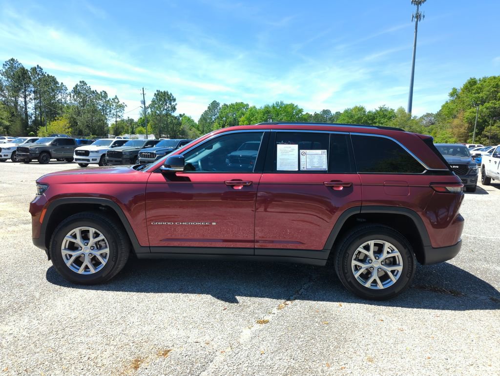 Used 2022 Jeep Grand Cherokee Limited image 8