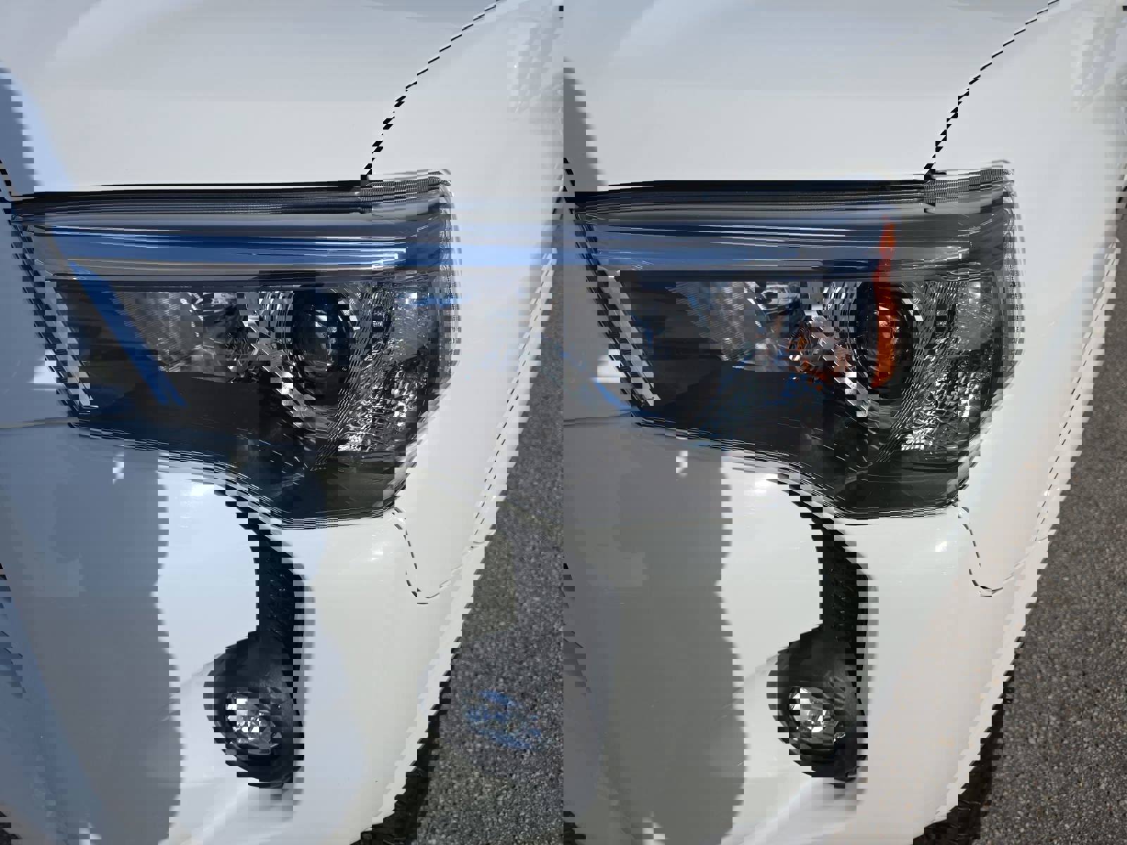 Used 2022 Toyota 4Runner TRD Off-Road Premium image 32