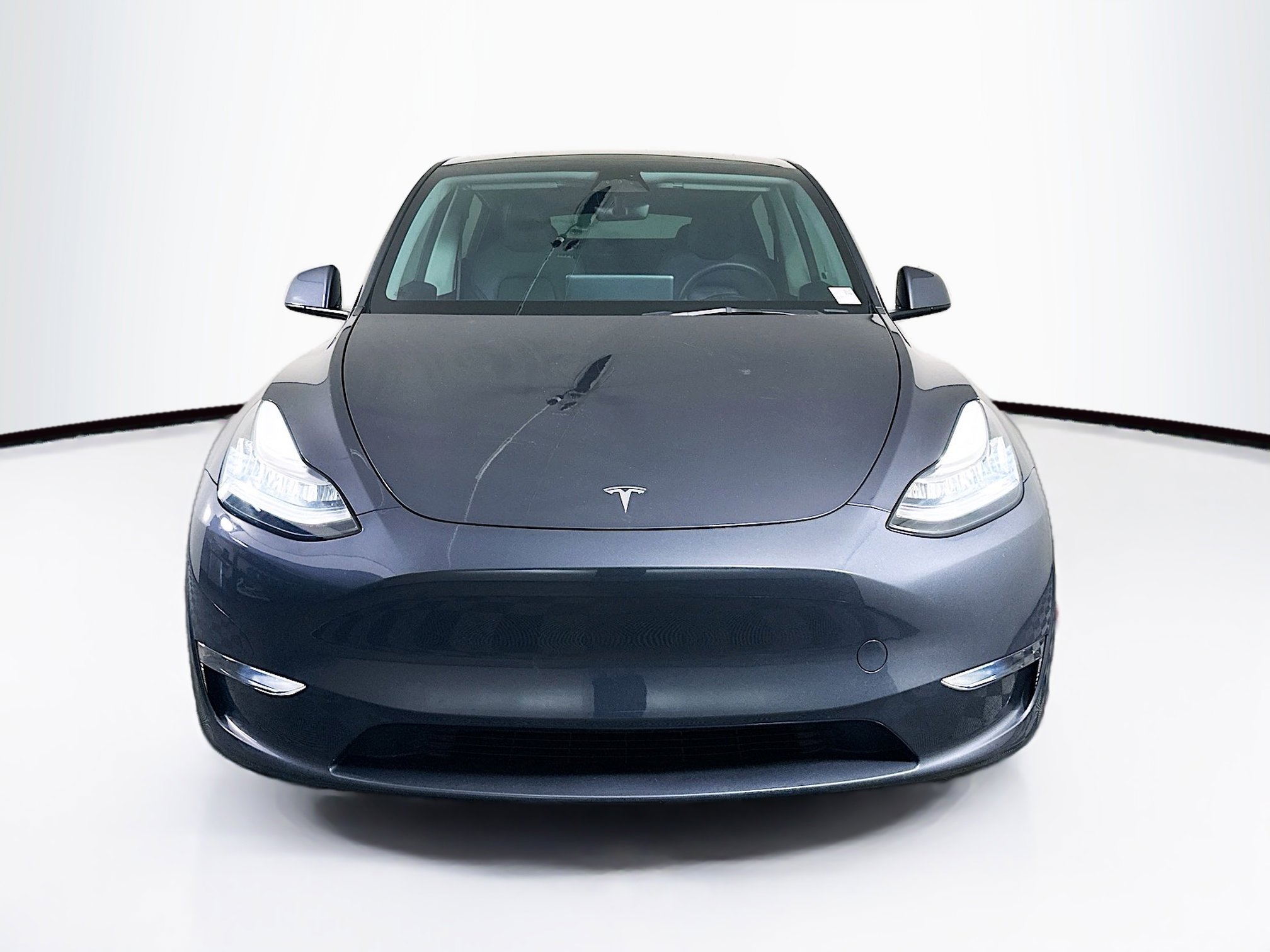 Used 2023 Tesla Model Y Performance image 2