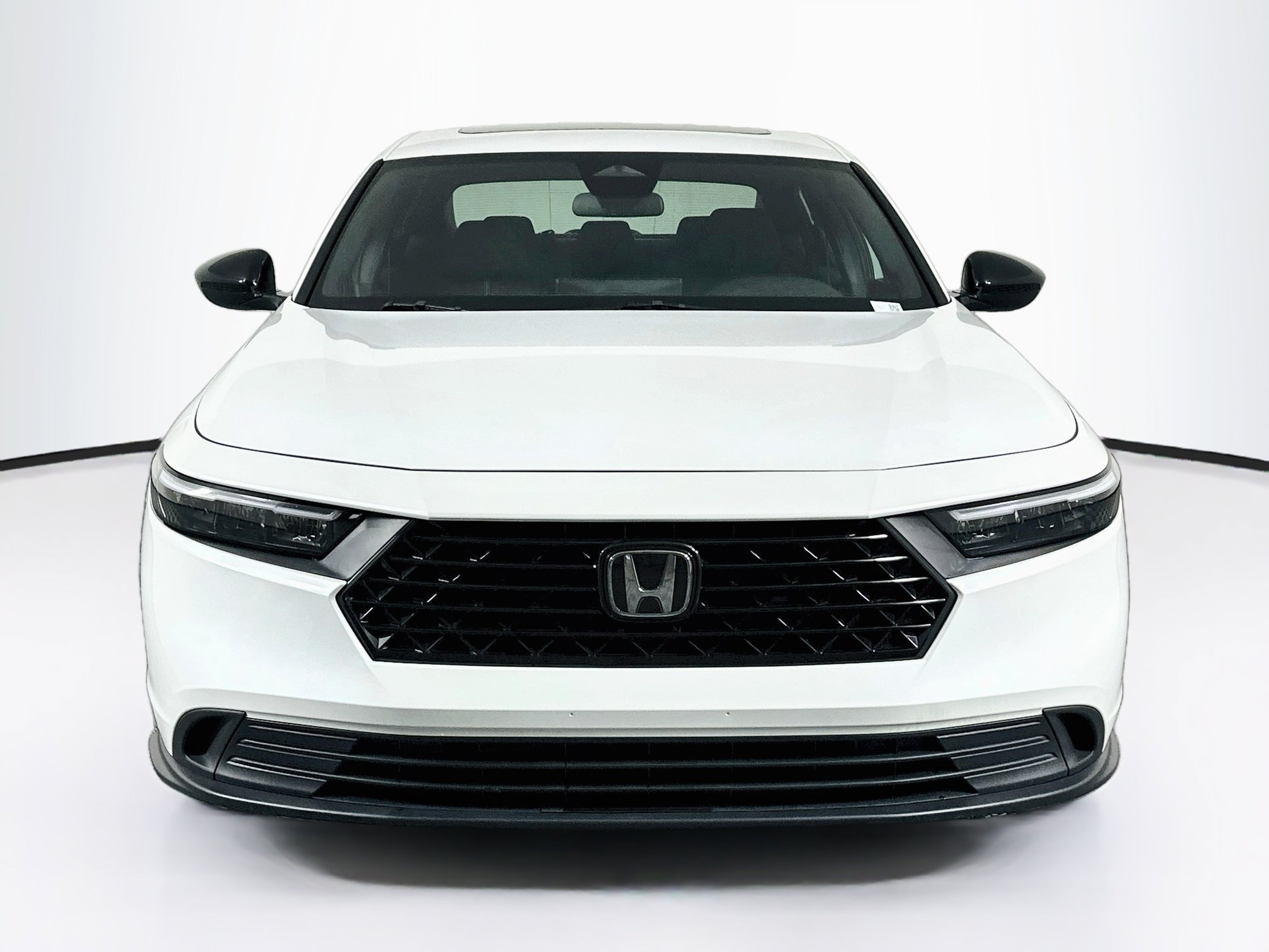 Used 2024 Honda Accord Sport image 2