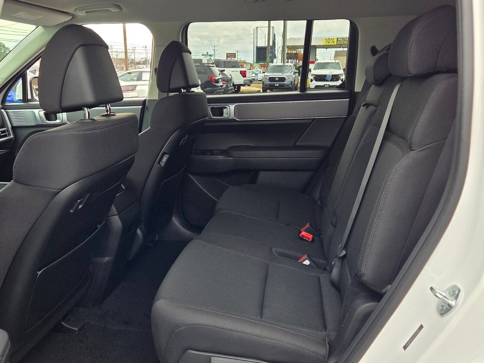 New 2026 Hyundai Santa Fe SE FWD image 6